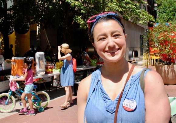 Roosevelt Island Day 2018 In Photos Candidate for Democratic State Committee, Lauren Trapanotto.